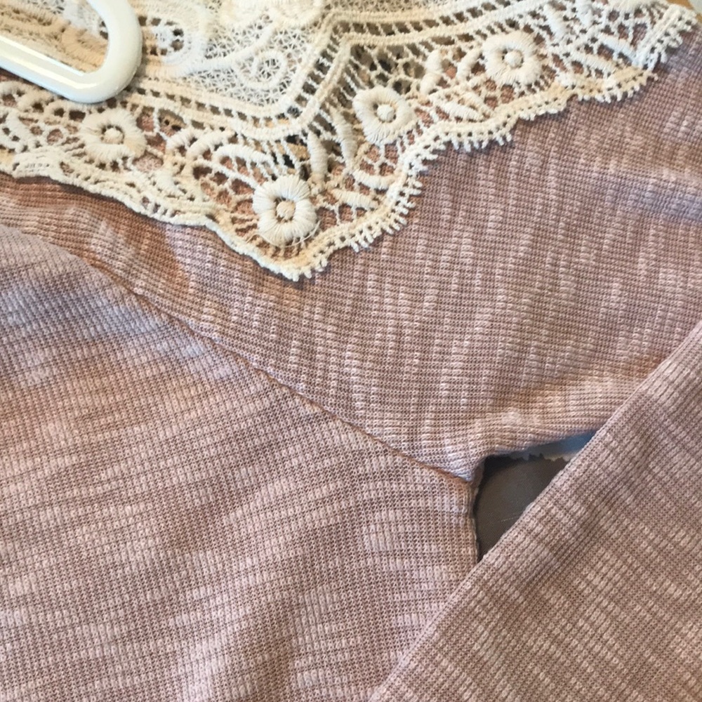 Cold Shoulder top - Picture 2 of 5